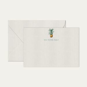 Papel de carta personalizado com ilustração de abacaxi e envelope branco