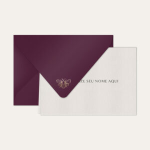 Papel de carta personalizado com nome em preto e envelope vinho