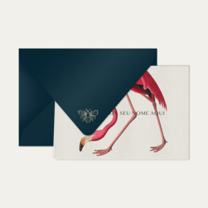 Papel de carta personalizado com ilustração de flamingo e envelope azul marinho