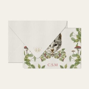 Papel de carta personalizado com ilustração de gatinho com cogumelo e envelope branco