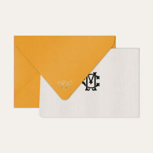 Papel de carta personalizado com monograma clássico em preto e envelope amarelo