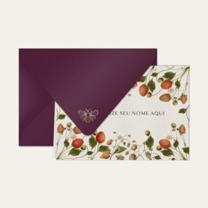 Papel de carta personalizado com ilustração de morangos e envelope vinho