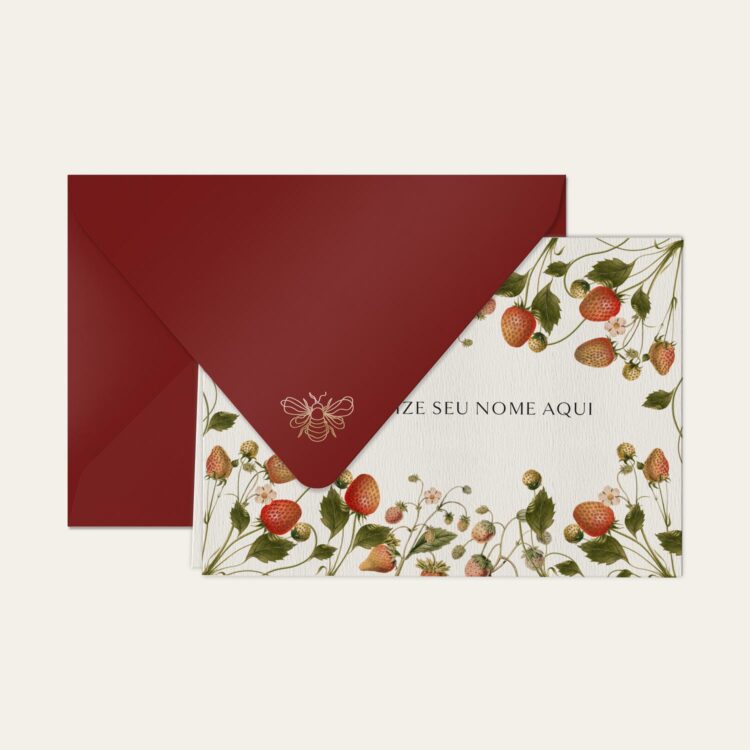 Papel de carta personalizado com ilustração de morangos e envelope bordo