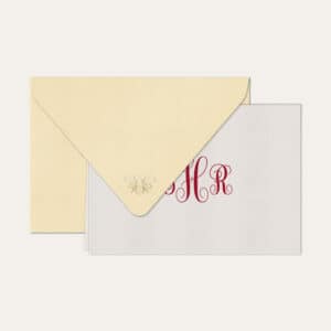 Papel de carta personalizado com monograma calligraphy em bordo e envelope bege