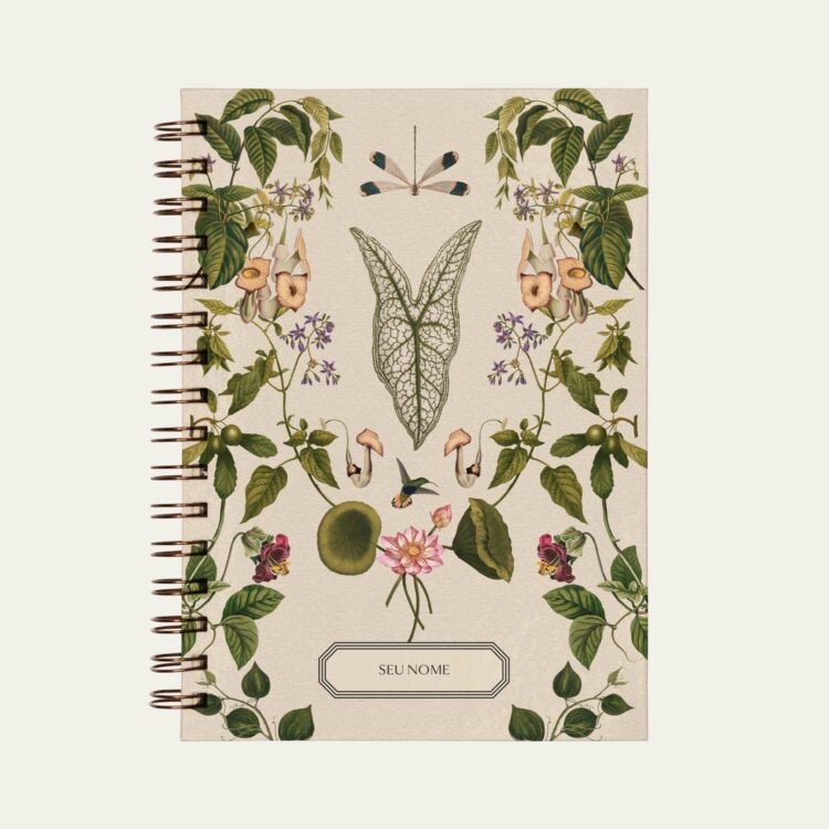 Caderno personalizado A5 bege com ilustração de plantas carnívoras, caladium, libélulas e beija flor, inspirada em biofilia e cottagecore