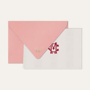 Papel de carta personalizado com monograma clássico em bordo e envelope rosa bebe