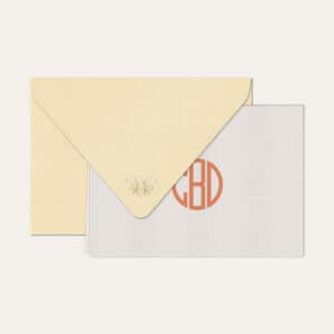Papel de carta personalizado com monograma gatsby em coral e envelope bege